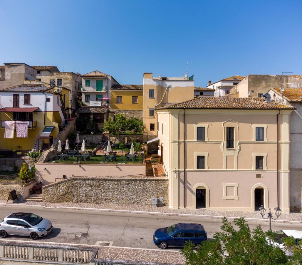 Palazzo Ducale Hotel Castilenti Luaran gambar